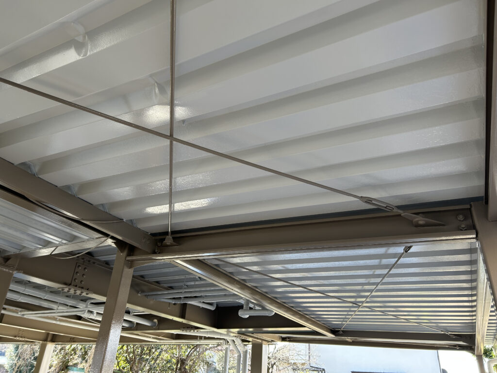 駐車場屋根 塗装後